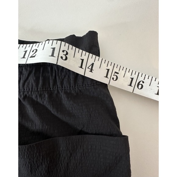 Athleta Trekkie Paper Bag Shorts Womens Size 4 Black Zip Pockets Outdoor Workout - Picture 5 of 8